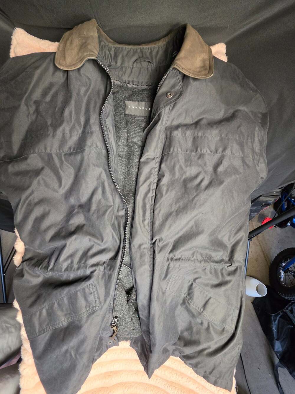 Baracuta Insulated Field Barn Jacket with Corduroy Collar